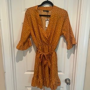 NWT Boohoo mini dress